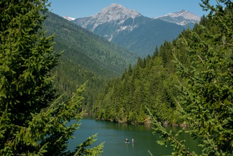 Grab lunch in town at a local cafe, then SUP on the Illecillewaet River
